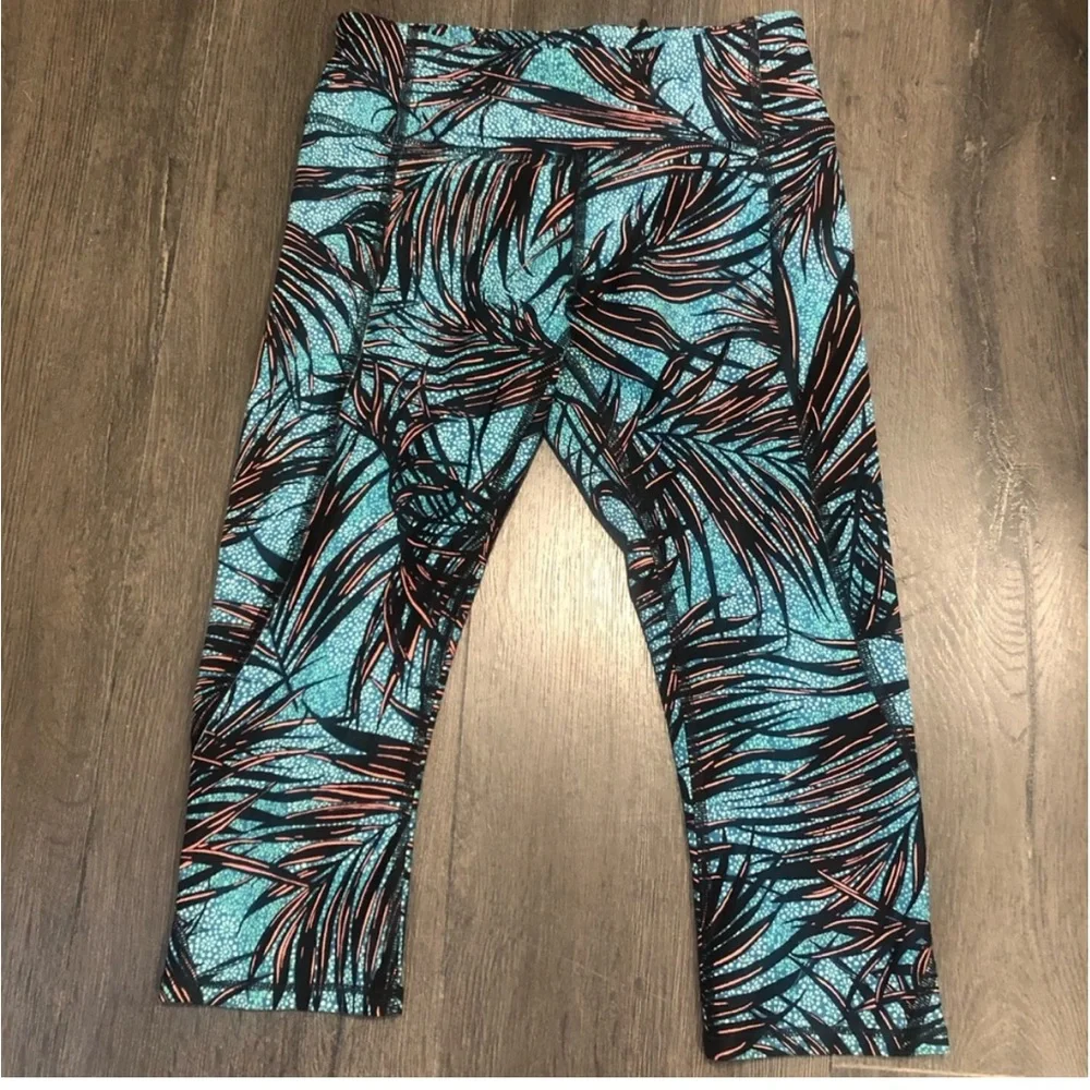 Lululemon Tight Stuff Crop Color - Mini Palm Lace Tofino Teal Multi